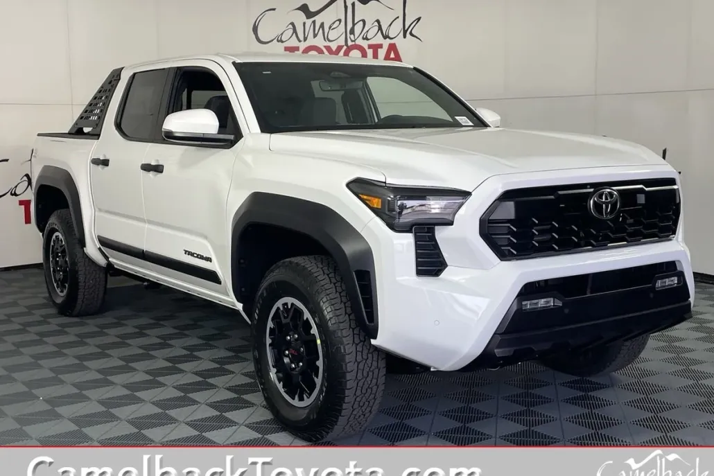 2025 Toyota Tacoma TRD photo 1