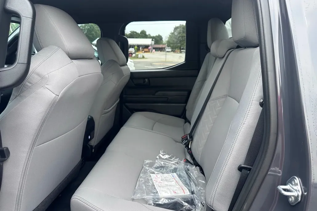 2025 Toyota Tacoma SR5 photo 1
