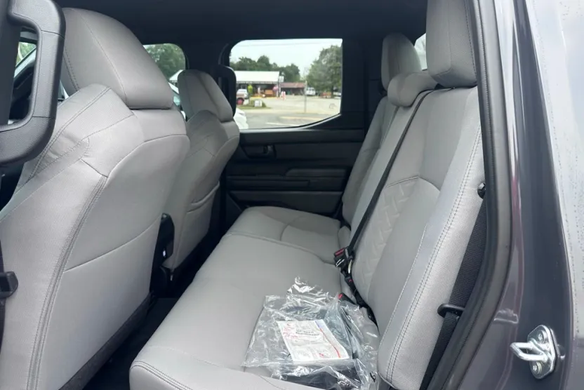 2025 Toyota Tacoma SR5 photo 1