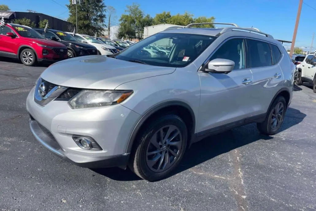 2016 Nissan Rogue SL photo 1
