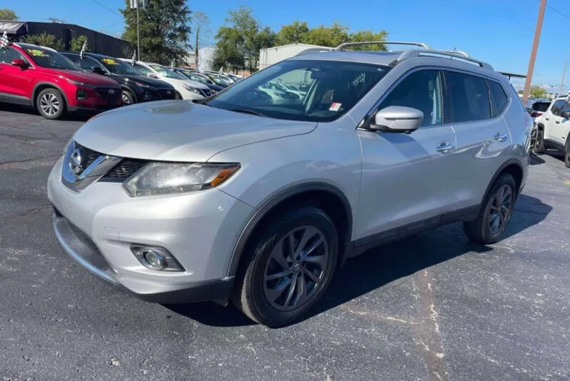 2016 Nissan Rogue SL photo 1