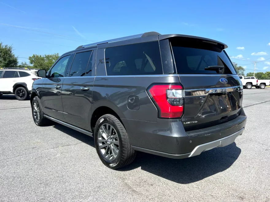 2021 Ford Expedition MAX Limited photo 1
