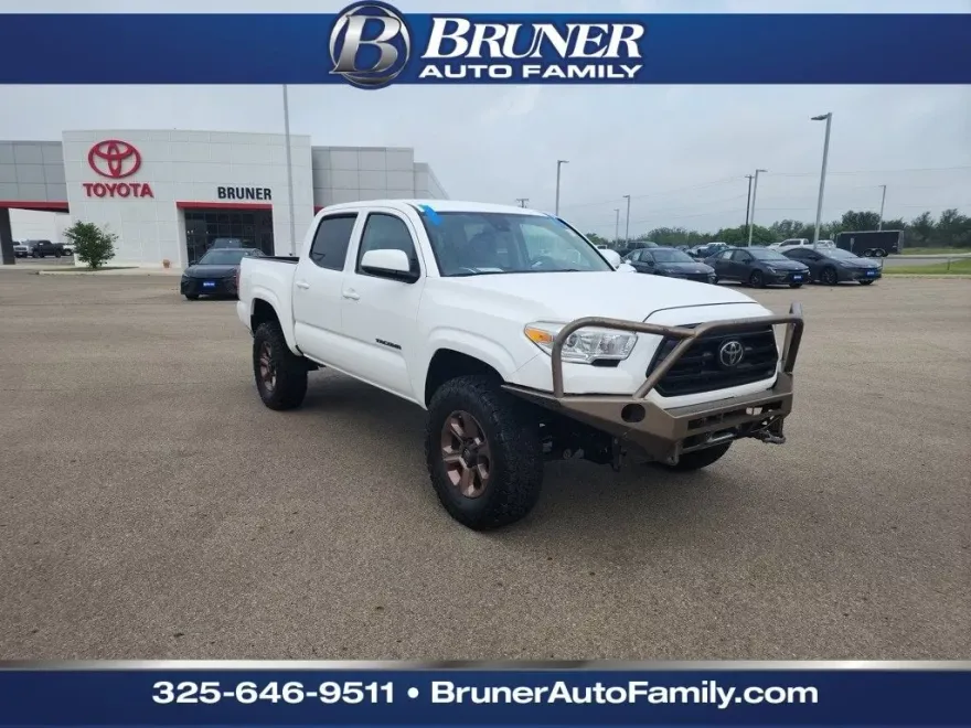 2021 Toyota Tacoma 4x4 SR photo 1