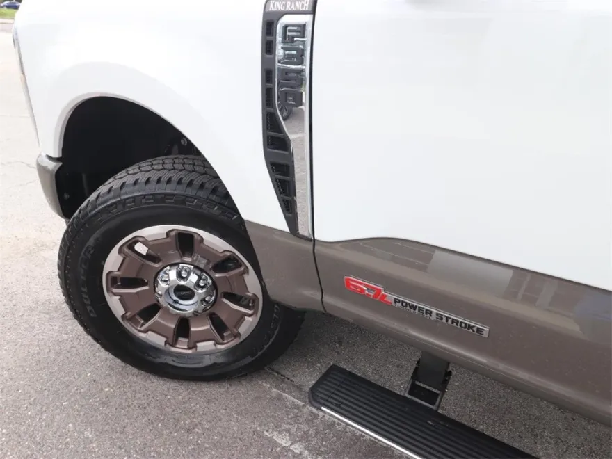 2026 Ford F-350 King Ranch photo 1