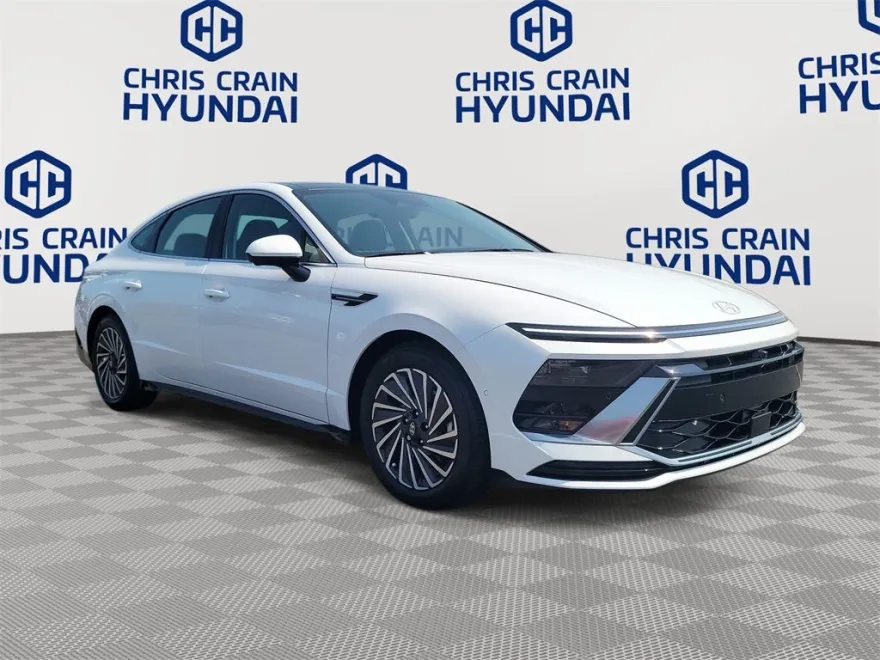 2024 Hyundai Sonata Hybrid Limited photo 1