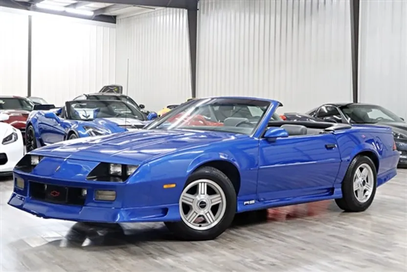 1991 Chevrolet Camaro RS photo 1