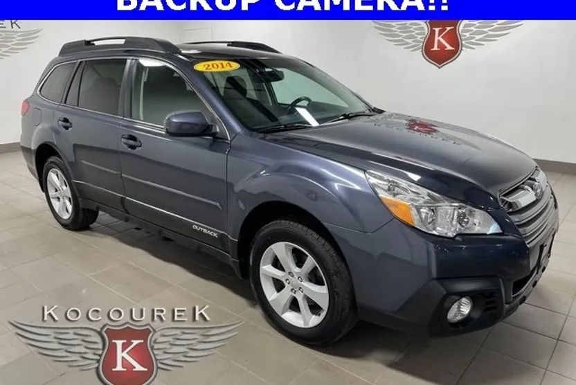 2014 Subaru Outback 2.5i Premium photo 1