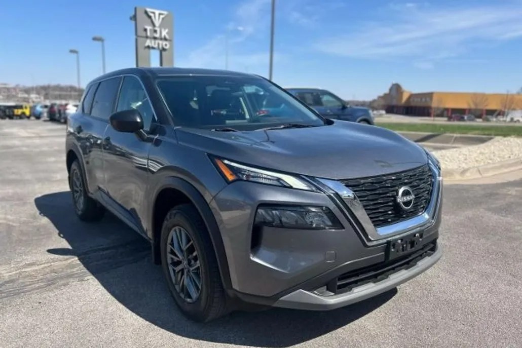 2023 Nissan Rogue S photo 1