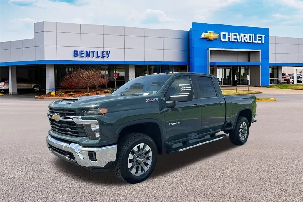 2025 Chevrolet Silverado 2500HD LT photo 1