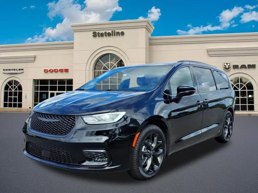 2026 Chrysler Pacifica Limited photo 1