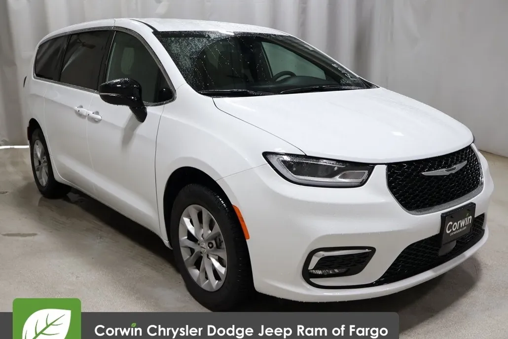 2025 Chrysler Pacifica photo 1