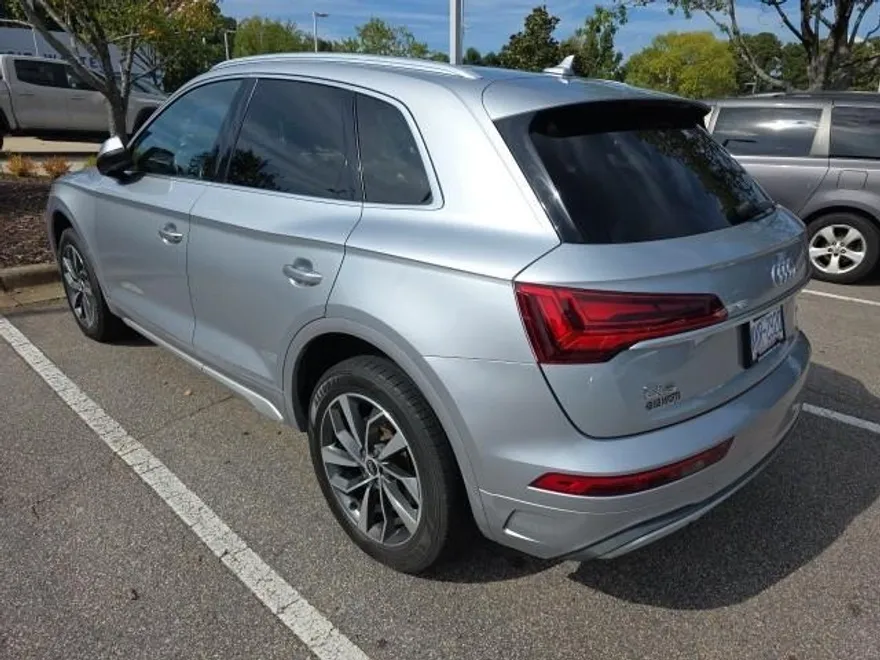 2021 Audi Q5 Premium Plus photo 1