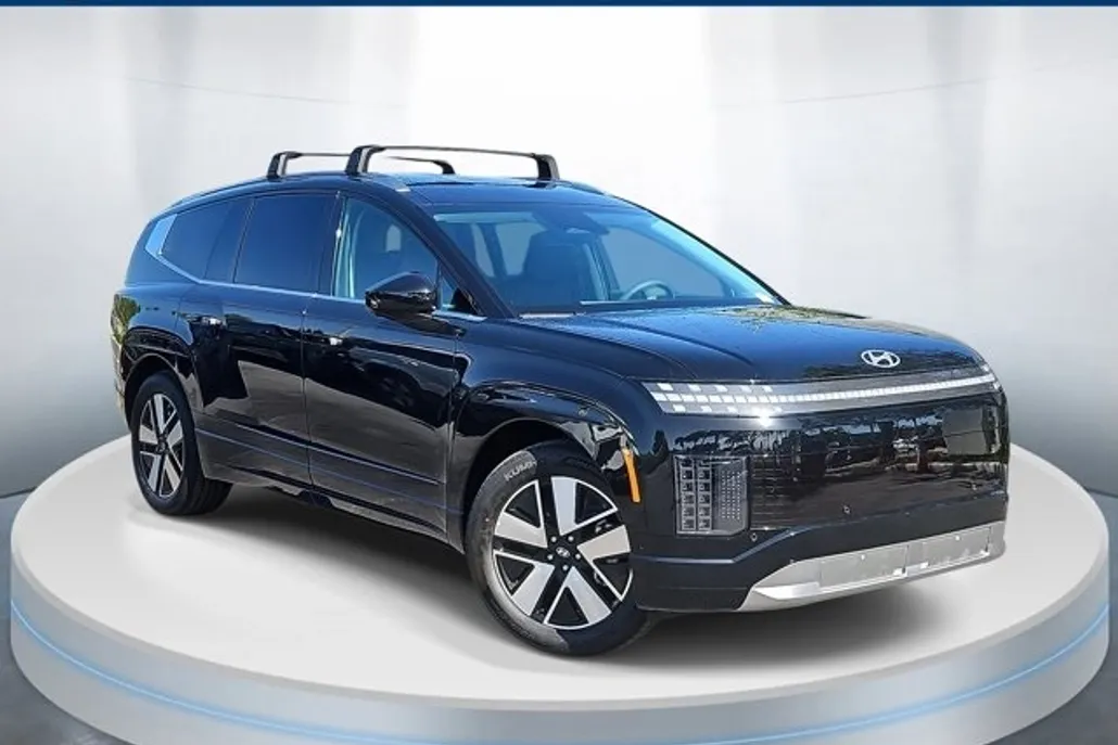 2026 Hyundai Ioniq SEL photo 1