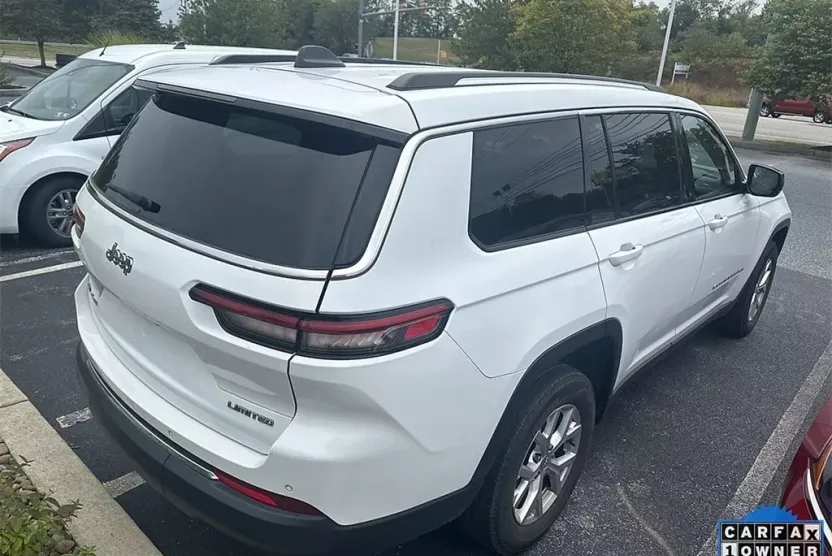 2022 Jeep Grand Cherokee Limited photo 1