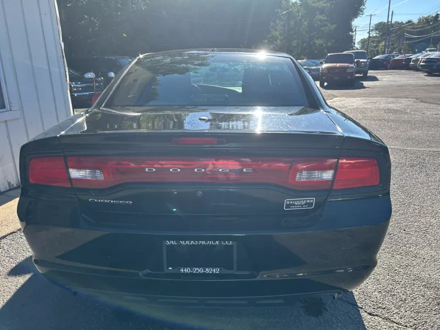 2014 Dodge Charger photo 1