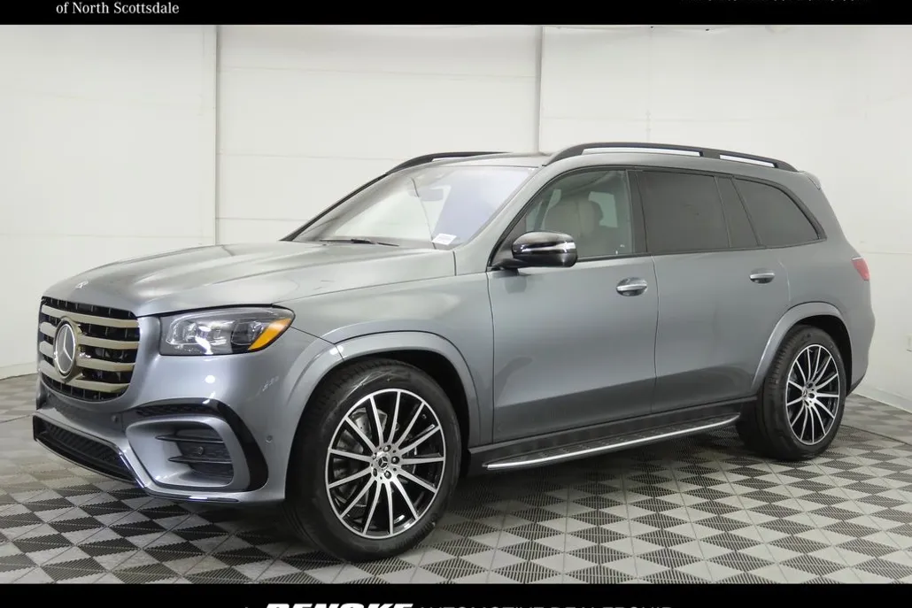 2026 Mercedes Benz GLS 580 4MATIC photo 1