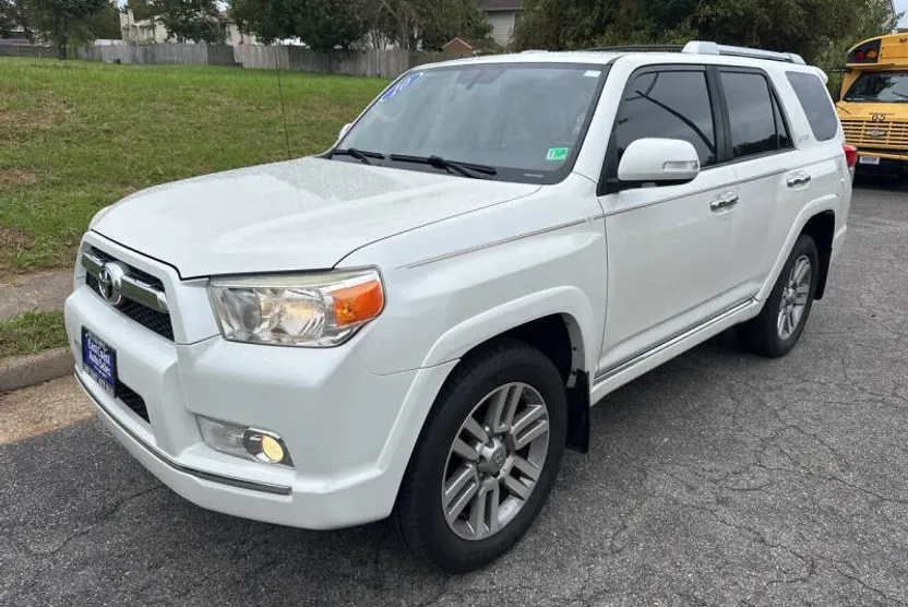 2010 Toyota 4Runner Limited photo 1