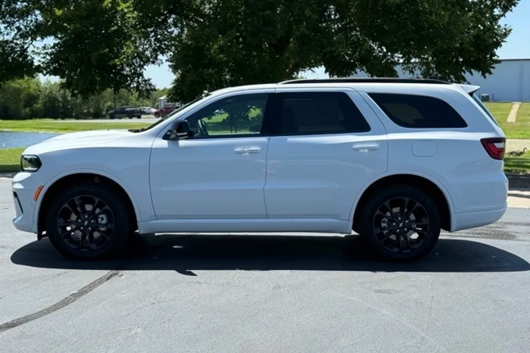 2025 Dodge Durango GT Plus photo 1