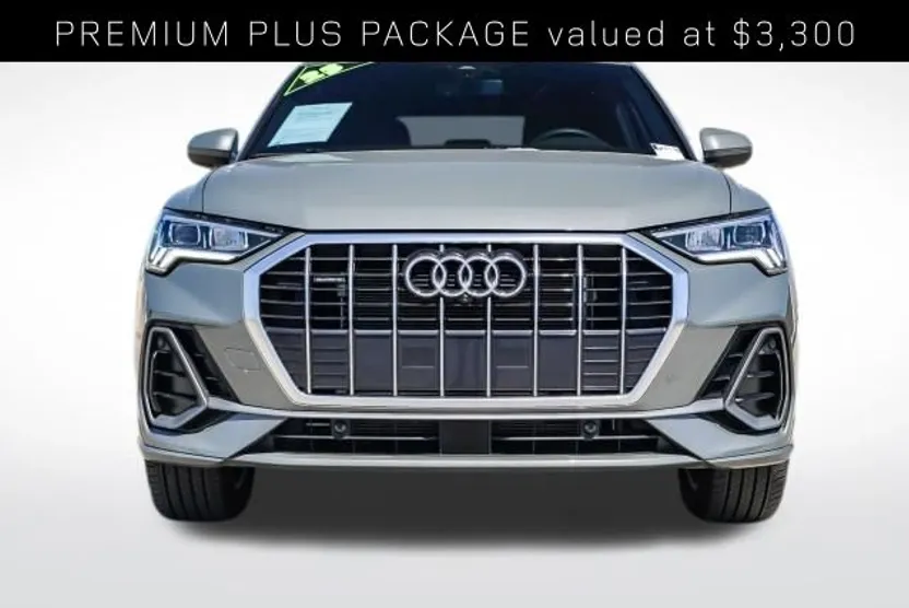 2023 Audi Q3 S line Premium Plus photo 1