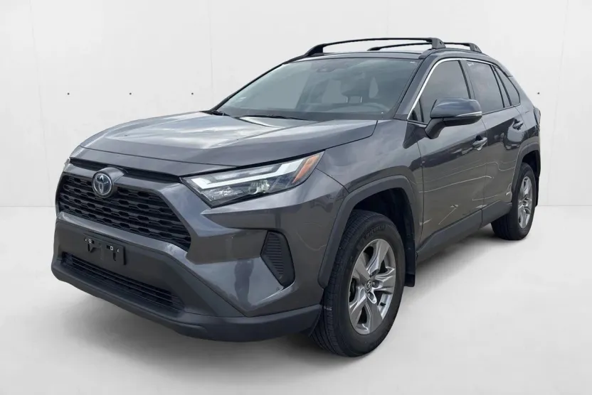 2022 Toyota RAV4 Hybrid XLE photo 1