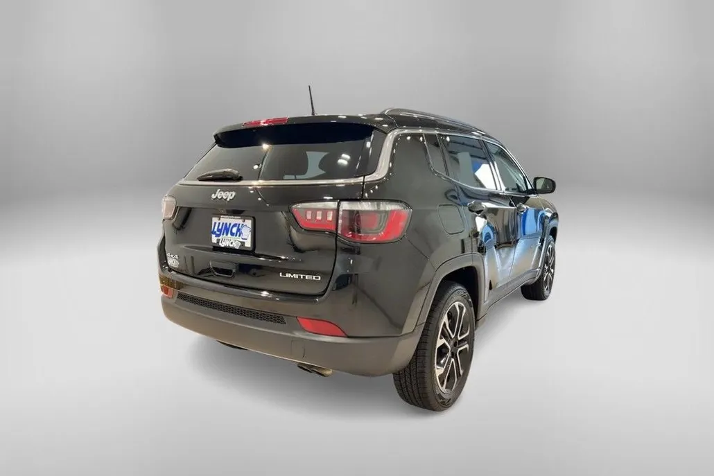 2022 Jeep Compass Limited photo 1