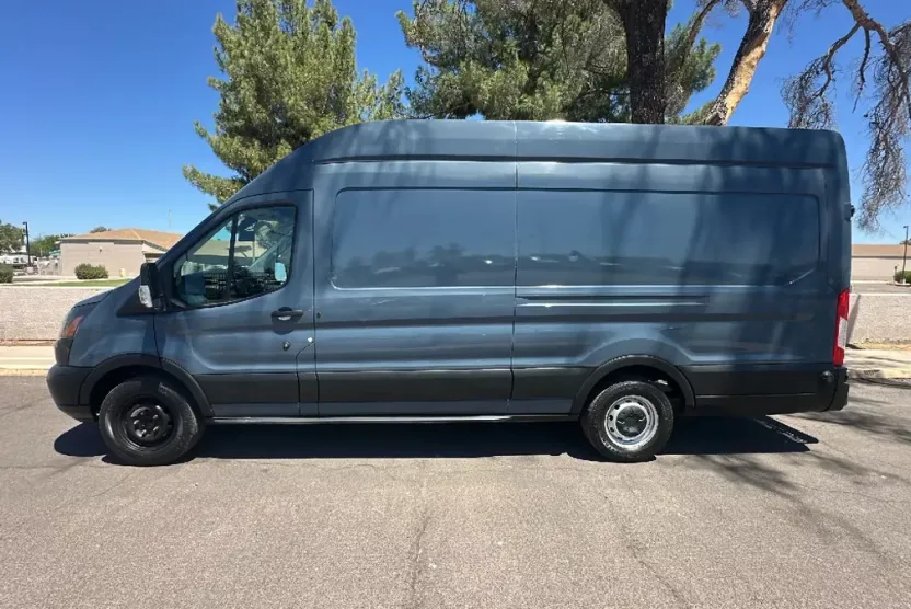 2019 Ford Transit Van photo 1
