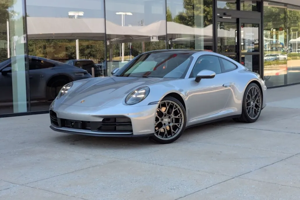 2025 Porsche 911 Coupe photo 1