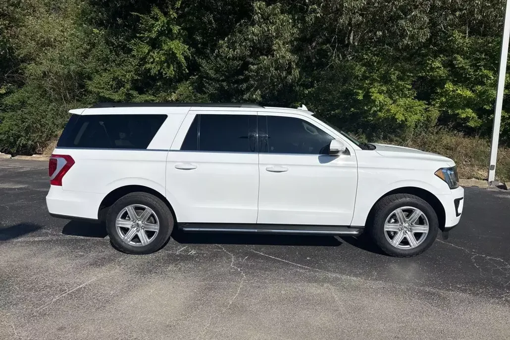 2021 Ford Expedition MAX XLT photo 1