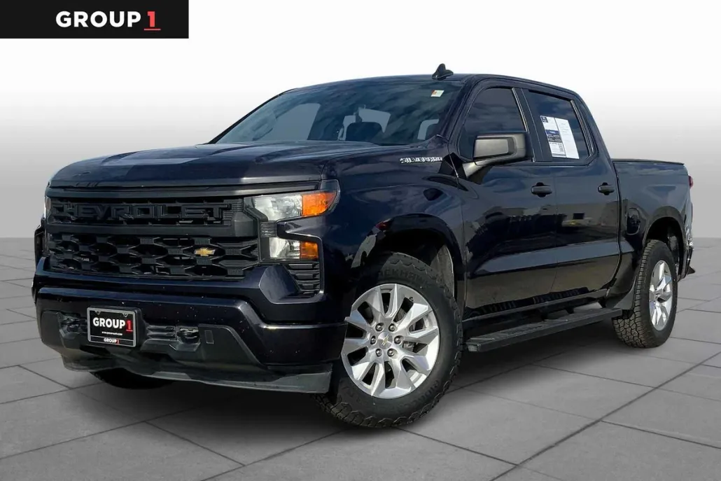 2023 Chevrolet Silverado 1500 Custom photo 1