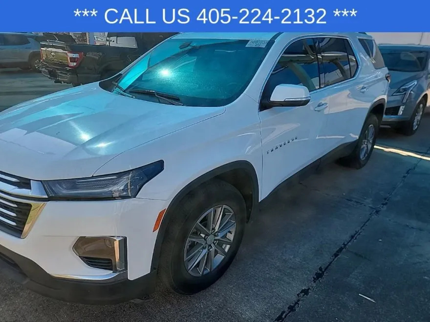 2023 Chevrolet Traverse Cloth photo 1