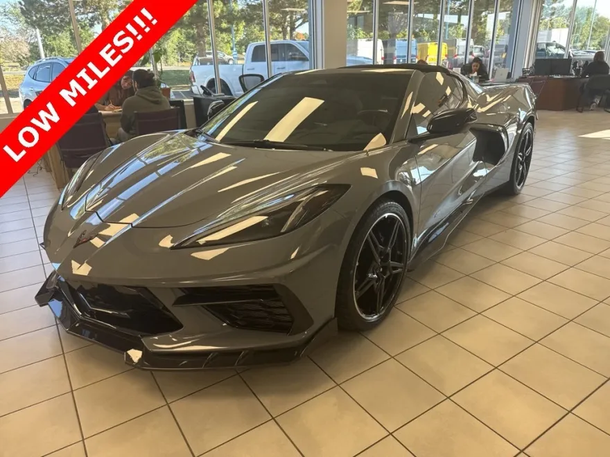 2024 Chevrolet Corvette Stingray 1LT photo 1