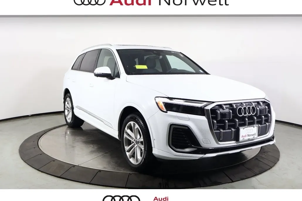 2025 Audi Q7 45 Premium photo 1