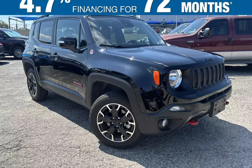 2023 Jeep Renegade Trailhawk photo 1