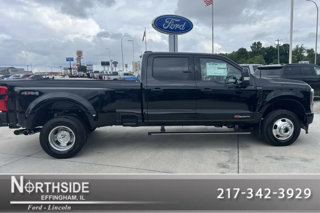 2025 Ford F-350 photo 1