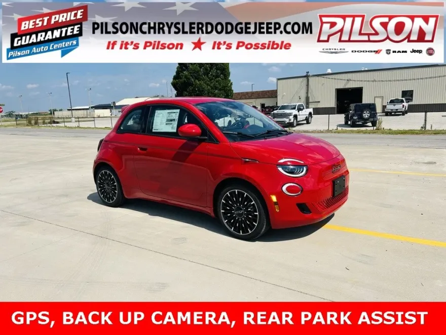 2024 Fiat 500e photo 1