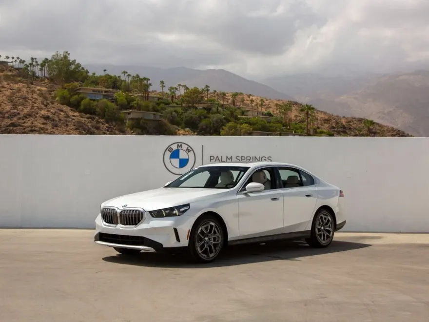 2026 Bmw 530i photo 1