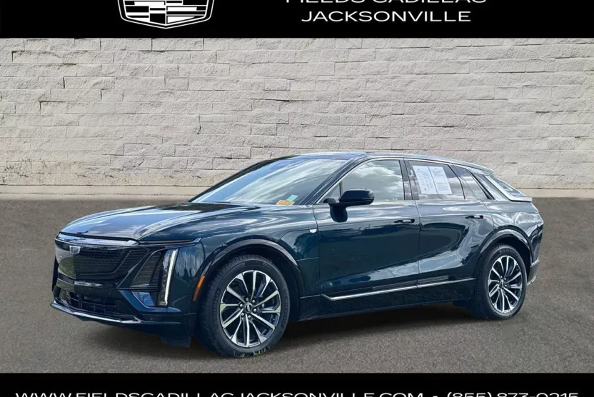 2024 Cadillac Lyriq Sport photo 1