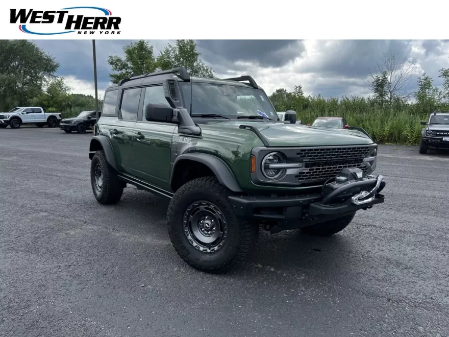 2024 Ford Bronco Everglades photo 1