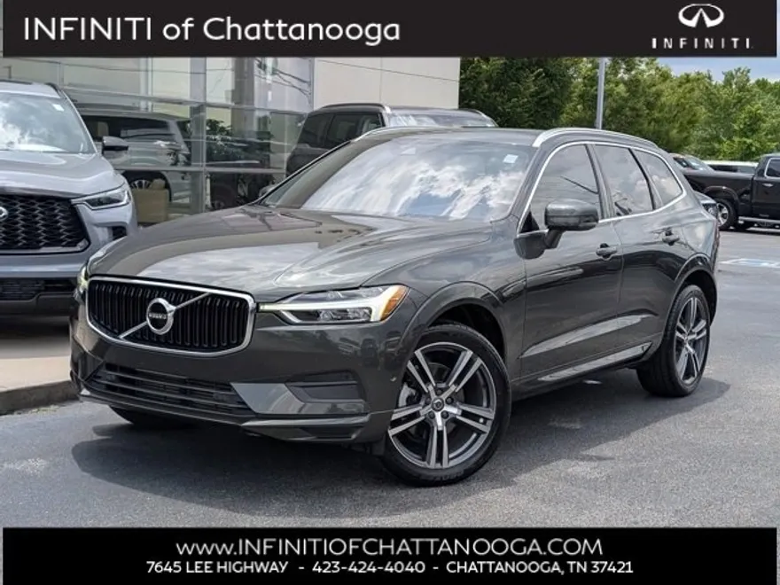 2019 Volvo XC60 T5 Momentum photo 1