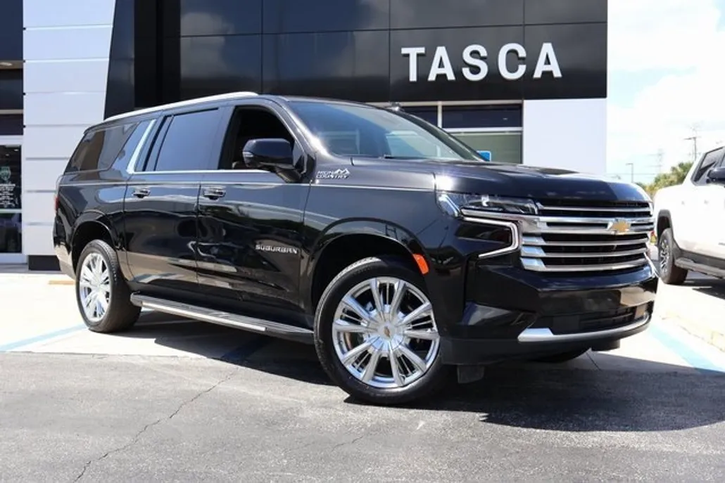 2023 Chevrolet Suburban High Country photo 1