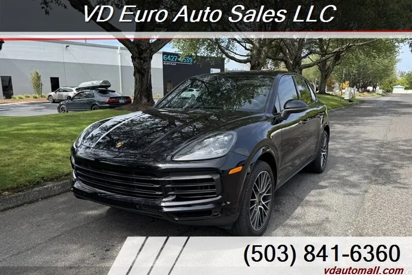 2019 Porsche Cayenne S photo 1