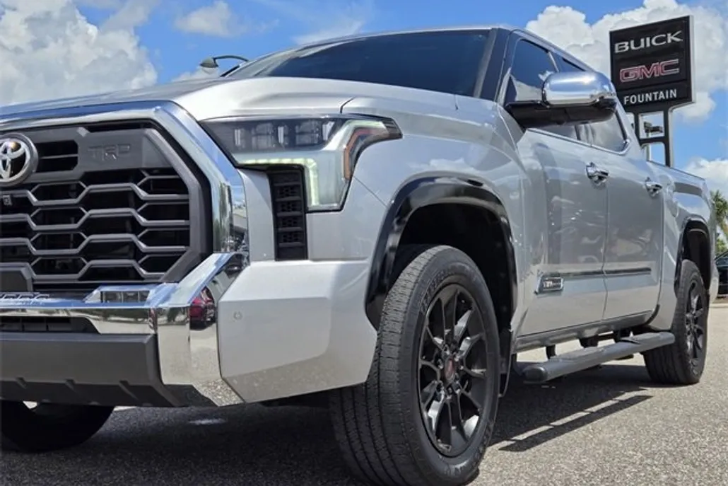 2022 Toyota Tundra 1794 Edition CrewMax photo 1