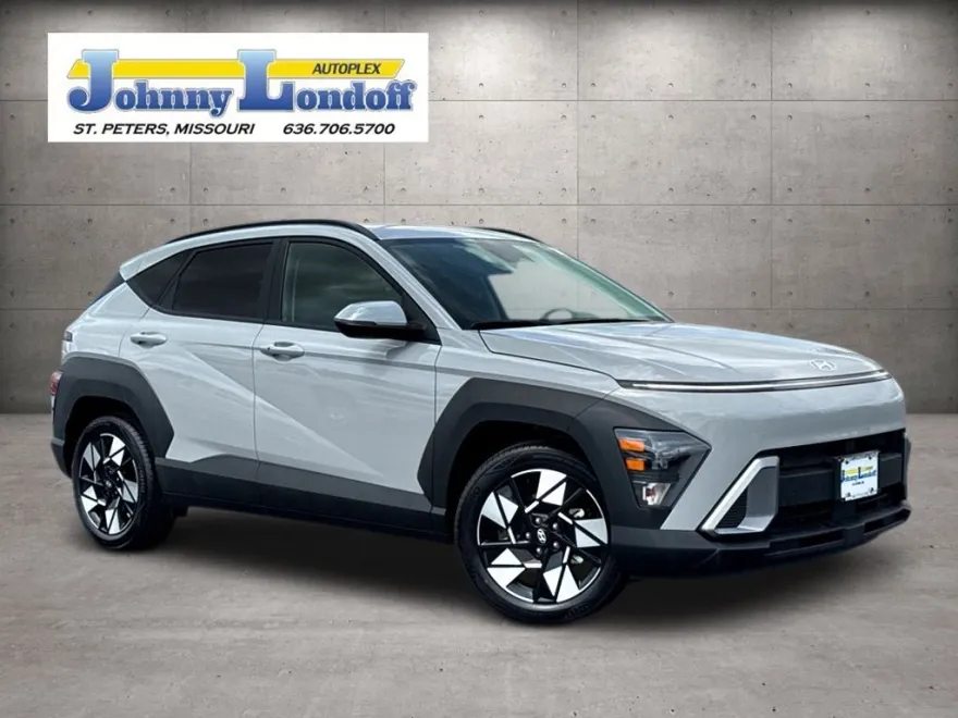 2025 Hyundai Kona SEL photo 1