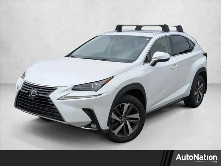 2021 Lexus NX 300h photo 1