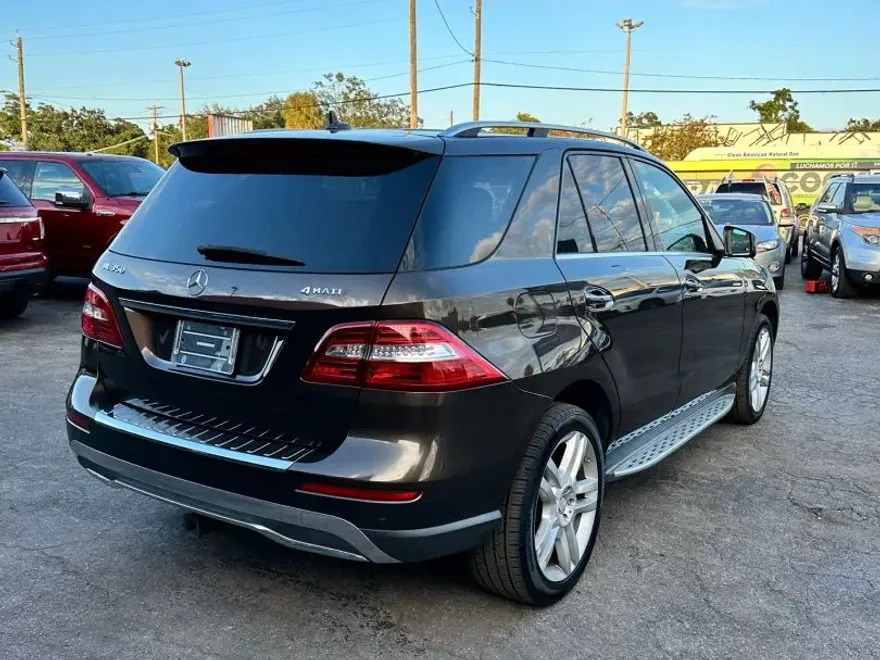2014 Mercedes Benz ML 4MATIC photo 1