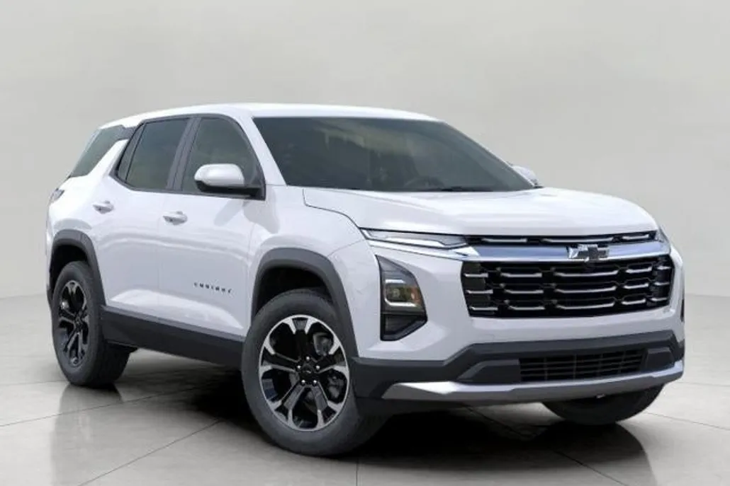 2026 Chevrolet Equinox LT photo 1