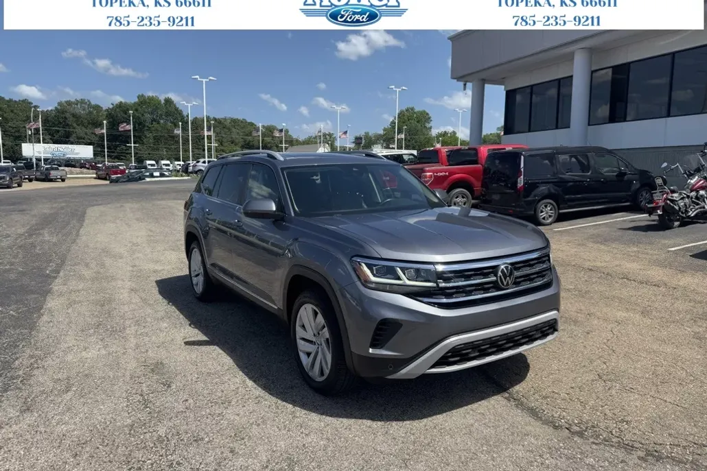 2021 Volkswagen Atlas SEL photo 1