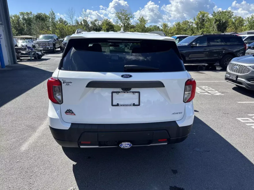 2022 Ford Explorer Timberline photo 1
