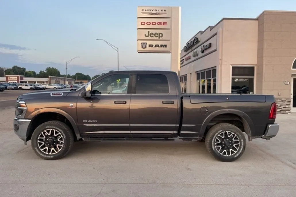 2025 Ram 2500 Limited photo 1