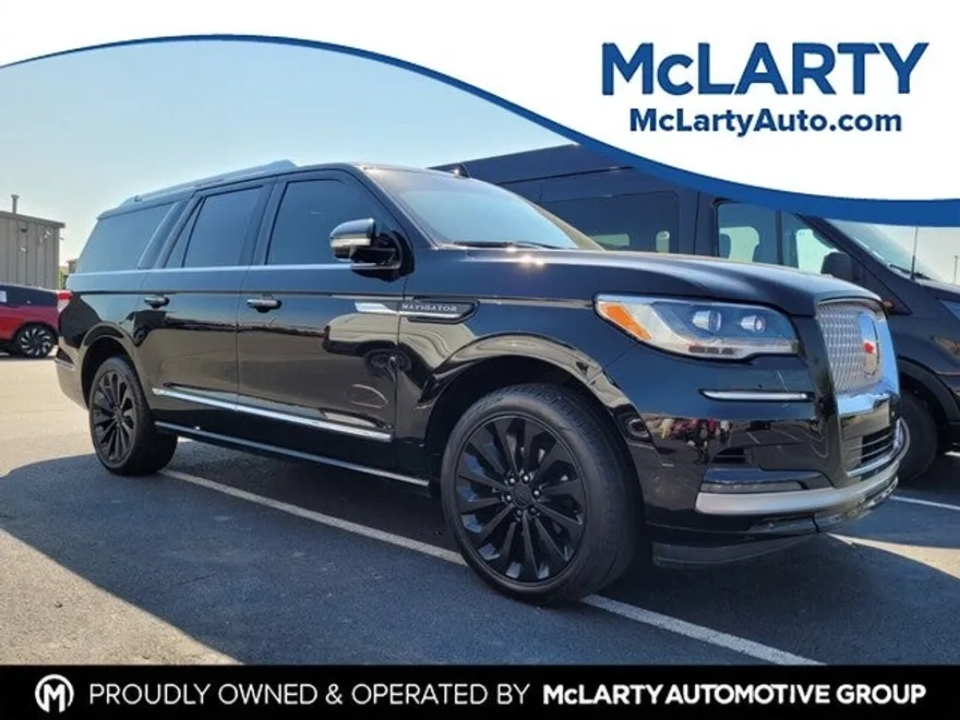 2022 Lincoln Navigator L Reserve photo 1